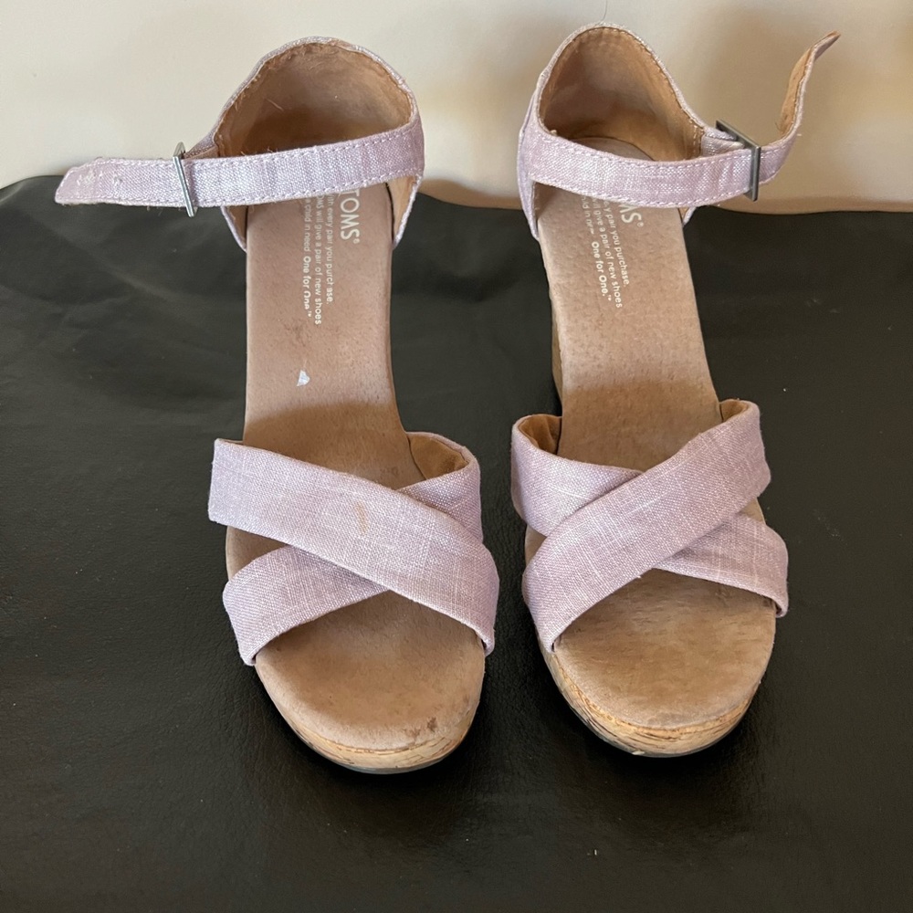 Toms sizzling pink wedge with a sparkle